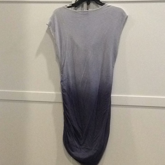 Splendid grey ombré top. - Picture 2 of 5
